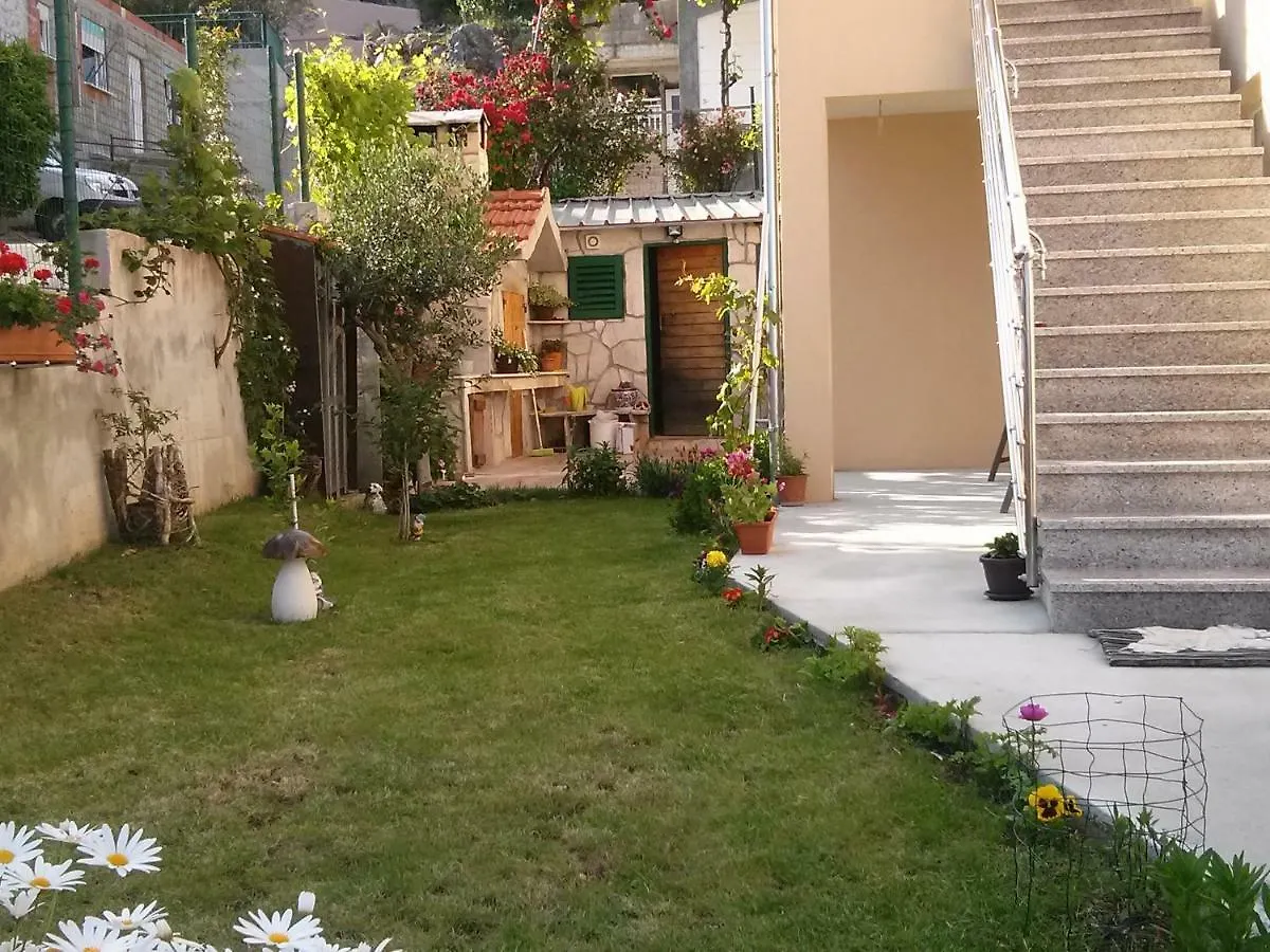 Apartments Anaivana Trogir