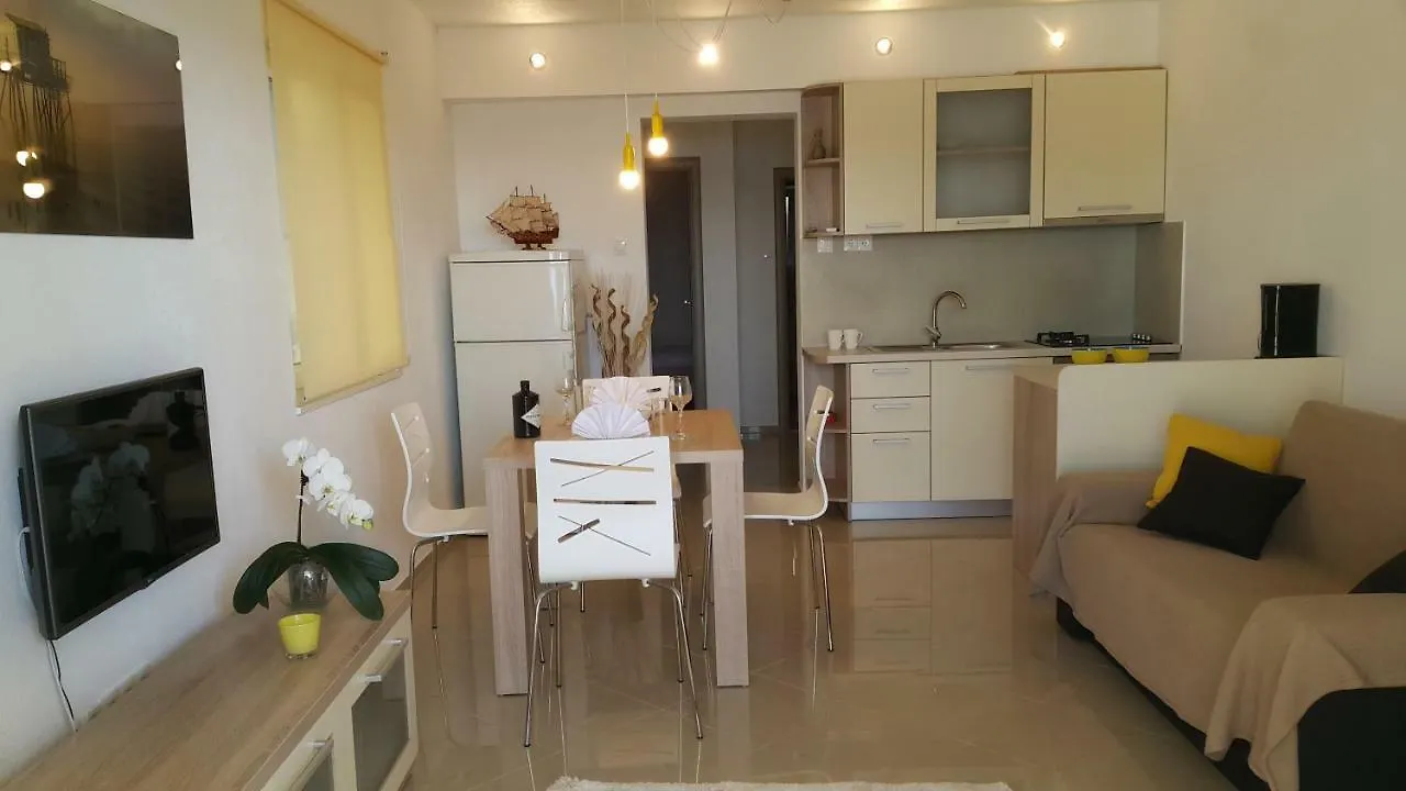 Apartments Anaivana Trogir