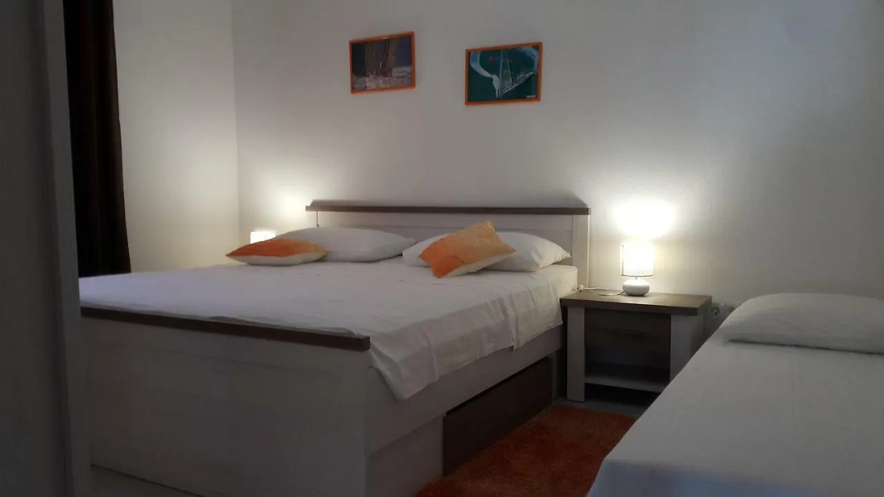 Apartments Anaivana Trogir