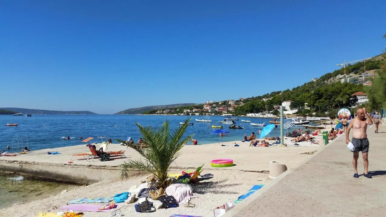 Apartments Anaivana Trogir